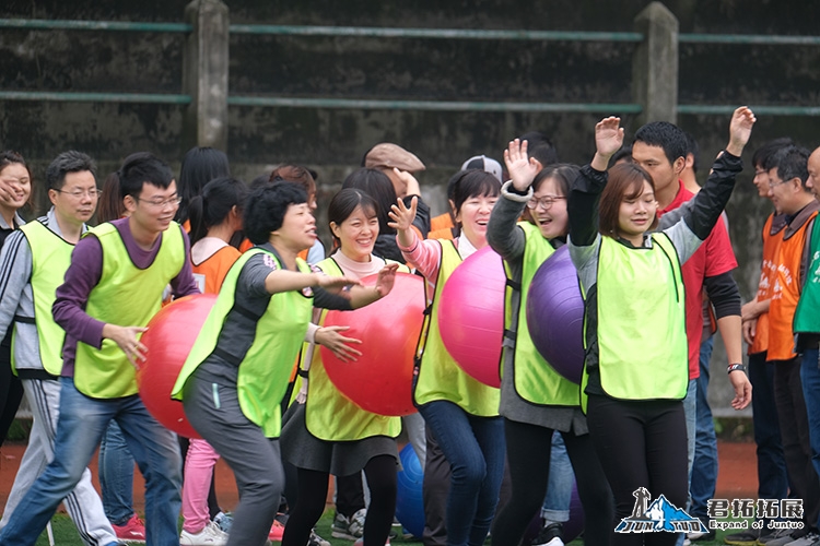 湖北省中醫(yī)院首屆中醫(yī)健康養(yǎng)生運動會